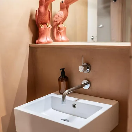 Giano Host - San Bernardo * ג'נובה