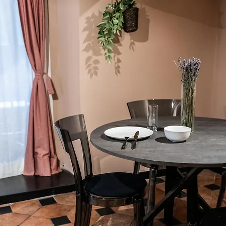 Giano Host - San Bernardo ג'נובה