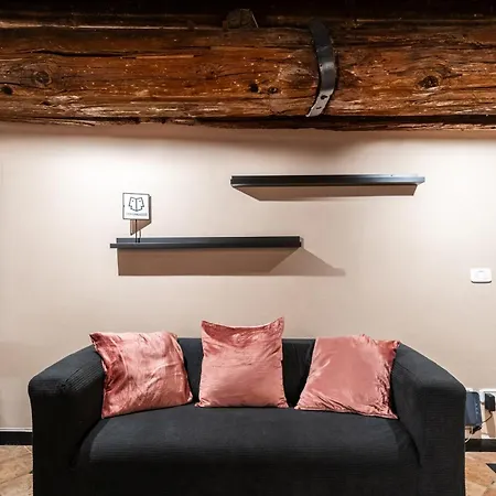 Giano Host - San Bernardo *