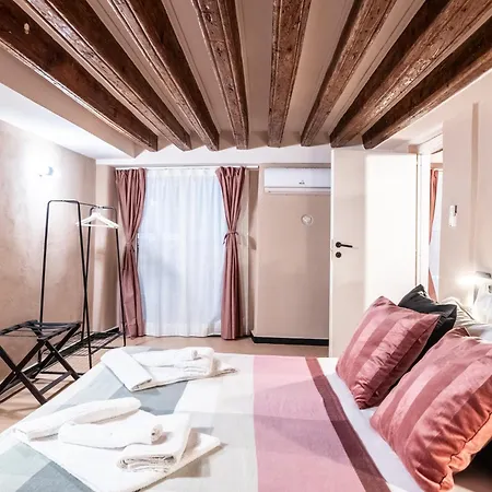 Giano Host - San Bernardo Génova