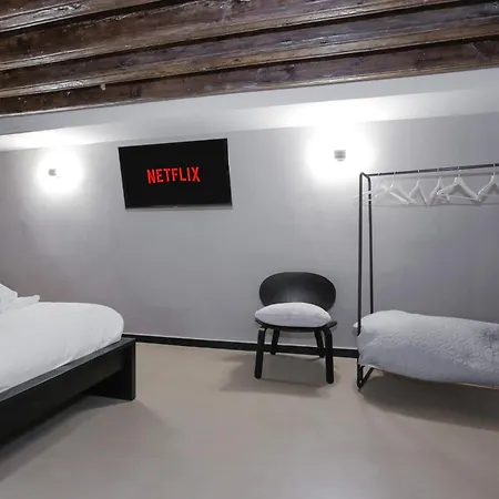 Next To Acquarium - Ac - 1000 Mbps - Netflix *