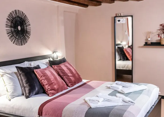 Giano Host - San Bernardo Daire *