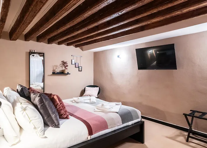 Daire Giano Host - San Bernardo *